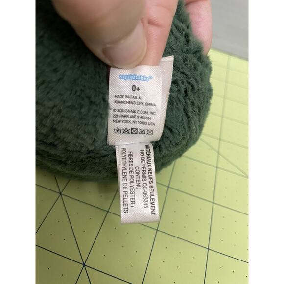 Squishable Avocado Plush Stuffed Animal Toy Comfort Food Green So Soft 8” inch - Picture 8 of 9